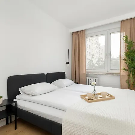 Designerskie Niedaleko Miasta Ogrodow By Renters شقة كاتوفيتسه